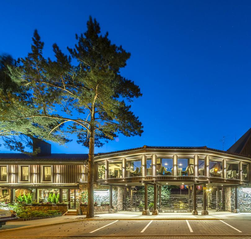 Hotel Pusu Paunksneje Паланга Екстер'єр фото